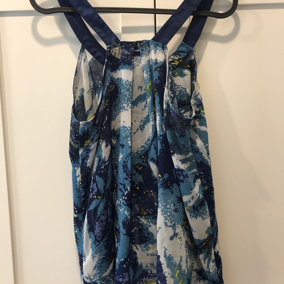 Women’s top - Picture 6 of 7